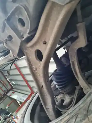 Peça sobressalente para automóvel em segunda mão braço de suspensão inferior dianteiro direito por mercedes-benz clase b (w246) b 180 cdi be (246.200) 109 cv / 80 kw referências oem iam 