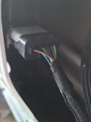 Peça sobressalente para automóvel em segunda mão elevador de vidros dianteiro direito por opel corsa f gs line referências oem iam 