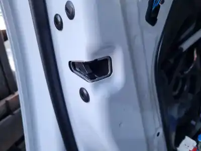 Peça sobressalente para automóvel em segunda mão fechadura da porta dianteira esquerda por skoda superb iii ranchera familiar (3v5) 2.0 tdi referências oem iam 
