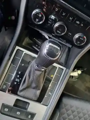 Автозапчасти б/у РУЧКА РЫЧАГА ПЕРЕДАЧИ за SKODA SUPERB COMBI (3V5) Active ссылки OEM IAM   