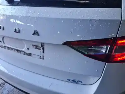 Peça sobressalente para automóvel em segunda mão farolim interior traseiro direito por skoda superb iii ranchera familiar (3v5) 2.0 tdi referências oem iam 3v9945308b