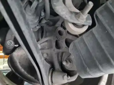 Pièce détachée automobile d'occasion moyeu de roue arrière droite pour audi a4 b9 avant (8w5, 8wd) 30 tdi mild hybrid références oem iam 8w0505432s