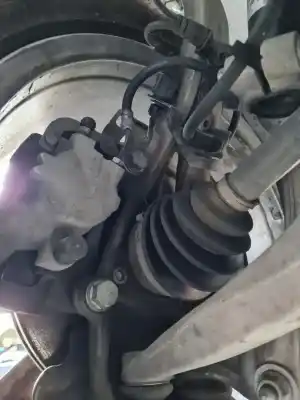 Pièce détachée automobile d'occasion moyeu de roue avant gauche pour audi a4 b9 avant (8w5, 8wd) 30 tdi mild hybrid références oem iam 8w0407253f