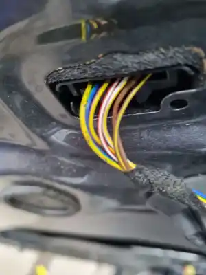 Peça sobressalente para automóvel em segunda mão fechadura da porta dianteira esquerda por volkswagen t7 transporter multivan (st) basis ehybrid 217 cv / 160 kw referências oem iam 5tb837015c