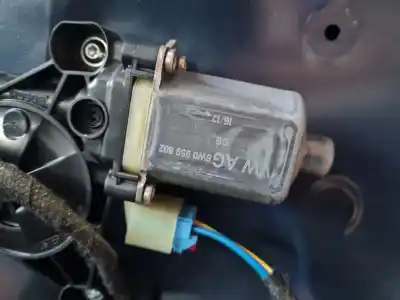 Pezzo di ricambio per auto di seconda mano alzacristalli anteriore destro per audi a4 avant (8w5) básico riferimenti oem iam 8w0959802