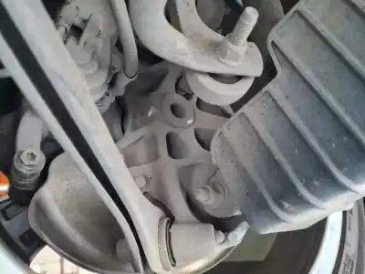 Pezzo di ricambio per auto di seconda mano snodo posteriore destro per audi a4 avant (8w5) básico riferimenti oem iam 8w0407254f