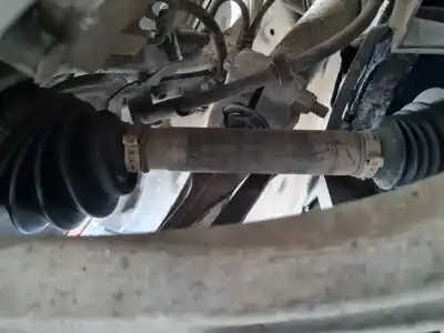 Pezzo di ricambio per auto di seconda mano trasmissione anteriore sinistra per audi a4 avant (8w5) básico riferimenti oem iam 8w0407271e