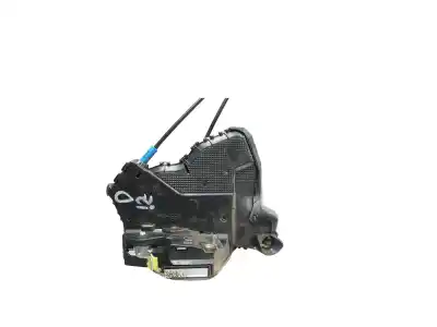 Peça sobressalente para automóvel em segunda mão fechadura da porta dianteira esquerda por toyota auris active referências oem iam 