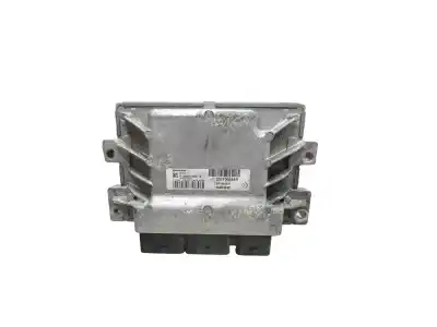 Recambio de automóvil de segunda mano de centralita motor uce para renault megane iii coupe dynamique referencias oem iam 237100584r  