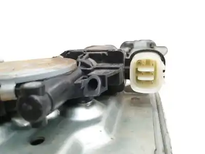 Second-hand car spare part passenger side right window regulator for mitsubishi montero (v80/v90) 3.2 di-d intense oem iam references mr989947  