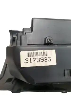 Автозапчасти б/у бардачок за volvo v40 momentum ссылки oem iam 3173935