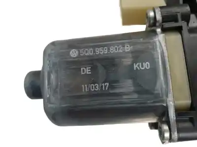 Pezzo di ricambio per auto di seconda mano ALZACRISTALLI ANTERIORE DESTRO per SKODA OCTAVIA COMBI (5E5)  Riferimenti OEM IAM 5E0837462B  