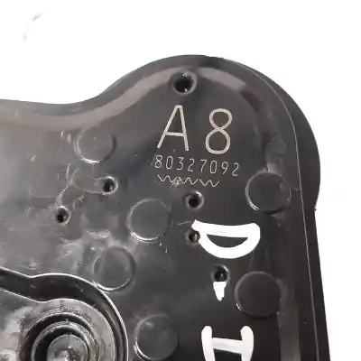 Автозапчастина б/у замок передніх дверей лівий для toyota prius (nhw30) plug-in hybrid advance посилання на oem iam 80327092  