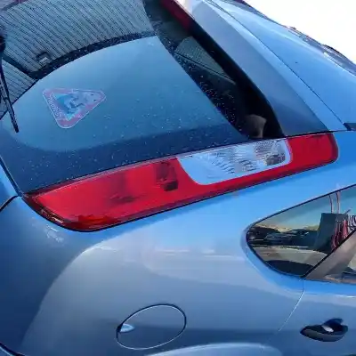 Автозапчасти б/у ПРАВЫЙ ЗАДНИЙ ФОНАРЬ за FORD FOCUS BERLINA (CAP)  ссылки OEM IAM 4M5113404A  