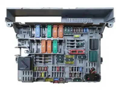 Pièce détachée automobile d'occasion boîtes à fusibles pour bmw serie 3 berlina (e90) 2.0 320d [2.0 ltr. - 120 kw 16v diesel] références oem iam 690662204  