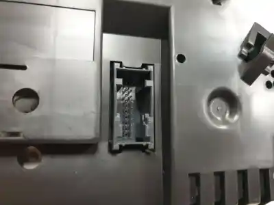 Peça sobressalente para automóvel em segunda mão quadrante por bmw serie 1 berlina (e81/e87) 120d referências oem iam   