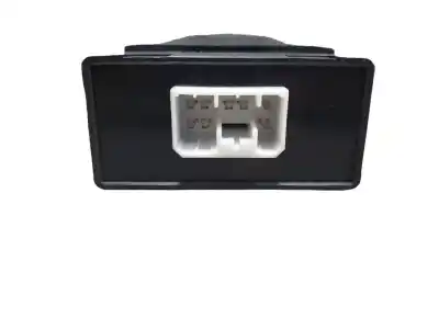 Second-hand car spare part electronic module for kia sorento (bl) (2002->) 2.5 crdi oem iam references 935713e000  