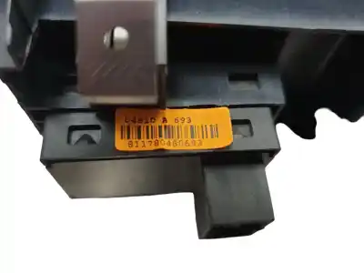 Автозапчасти б/у ВЫКЛЮЧАТЕЛЬ ПЕРЕДНЕГО ПРАВОГО ОКНА за LANCIA DELTA (181)  ссылки OEM IAM 04810A693   Автозапчасти б/у ВЫКЛЮЧАТЕЛЬ ПЕРЕДНЕГО ПРАВОГО ОКНА за LANCIA DELTA (181)  ссылки OEM IAM 04810A693