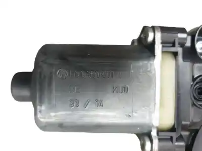 Peça sobressalente para automóvel em segunda mão elevador de vidros dianteiro direito por audi a3 (8v) attraction referências oem iam 8v3837462v