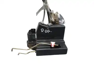 Second-hand car spare part front right door lock for ssangyong rodius xdi oem iam references 7121021024  