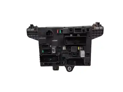 Second-hand car spare part fuse box unit for opel astra j (p10) 1.7 cdti (68) oem iam references 13302300  