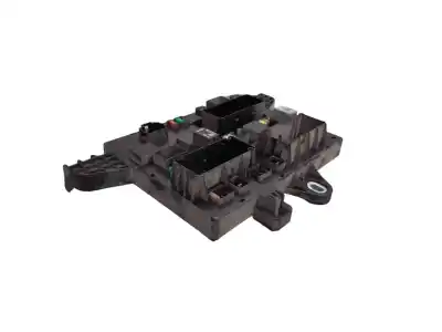 Second-hand car spare part fuse box unit for opel astra j (p10) 1.7 cdti (68) oem iam references 13302300  