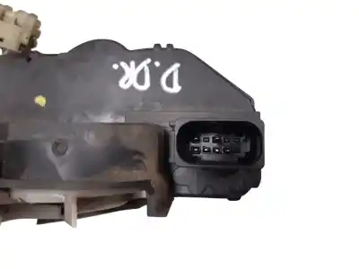 Peça sobressalente para automóvel em segunda mão FECHADURA DA PORTA DIANTEIRA DIREITA por OPEL ASTRA J (P10)  Referências OEM IAM 3023880  