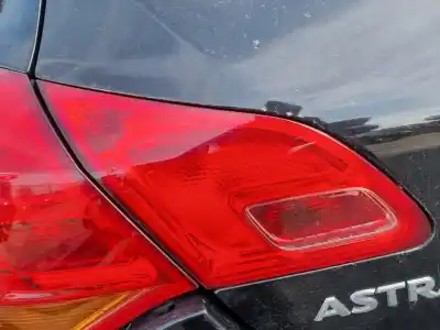 İkinci el araba yedek parçası IÇ SOL KUYRUK LAMBASI için OPEL ASTRA J (P10)  OEM IAM referansları 13319951  