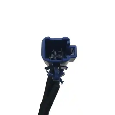 Автозапчастина б/у замок багажника / ворот для toyota prius (nhw30) plug-in hybrid advance посилання на oem iam 6935047040  