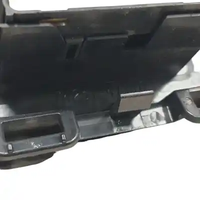 Автозапчасти б/у выключатель переднего правого окна за toyota prius (nhw30) plug-in hybrid advance ссылки oem iam 7423147110  