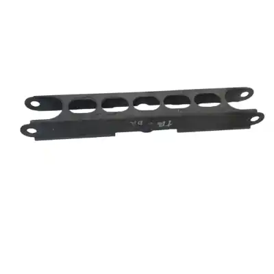 Peça sobressalente para automóvel em segunda mão braço de suspensão traseiro inferior direito por bmw serie 1 berlina (e81/e87) 118d referências oem iam 676347703