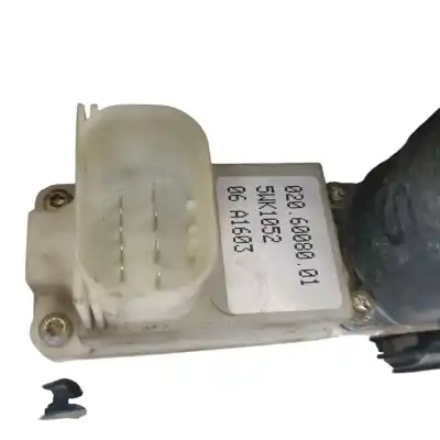 Second-hand car spare part rear right window regulator for bmw serie 7 (e65/e66) 730d oem iam references 7024814e  