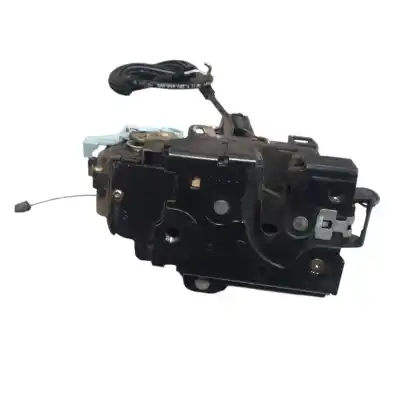 Second-hand car spare part left front door lock for seat toledo iii (5p2) 2.0 tdi 16v oem iam references 3d1837015