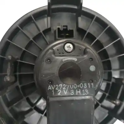 Pezzo di ricambio per auto di seconda mano motore di riscaldamento per toyota yaris (ncp1/nlp1/scp1) 1.4 d-4d linea luna riferimenti oem iam 2727000311  