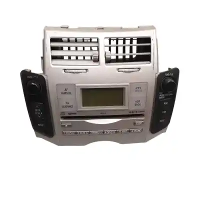 Pièce détachée automobile d'occasion système audio / radiocd pour toyota yaris (ncp1/nlp1/scp1) 1.4 d-4d linea luna références oem iam 861200d210  