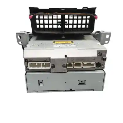 Pezzo di ricambio per auto di seconda mano impianto audio / radio cd per toyota yaris (ncp1/nlp1/scp1) 1.4 d-4d linea luna riferimenti oem iam 861200d210