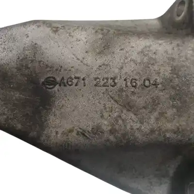 Second-hand car spare part right engine support for ssangyong rodius xdi oem iam references a67122316  