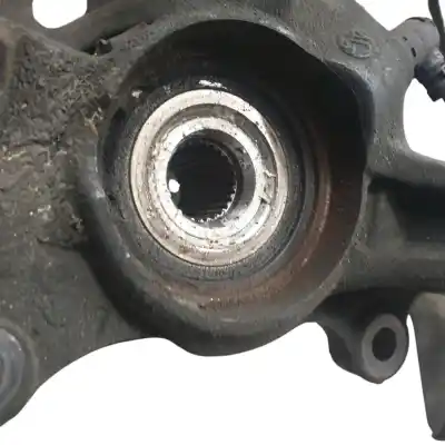 Second-hand car spare part front right knuckle for toyota corolla (e12) 1.6 16v oem iam references 4321119015