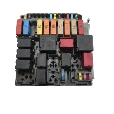 Pièce détachée automobile d'occasion BOÎTES À FUSIBLES pour LANCIA DELTA (181)  Références OEM IAM 51781452  