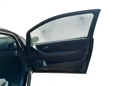 Recambio de automóvil de segunda mano de GUARNECIDO PUERTA DELANTERA DERECHA para MERCEDES CLASE A (W169) A 180 CDI (169.007, 169.307) referencias OEM IAM A1697204270  
