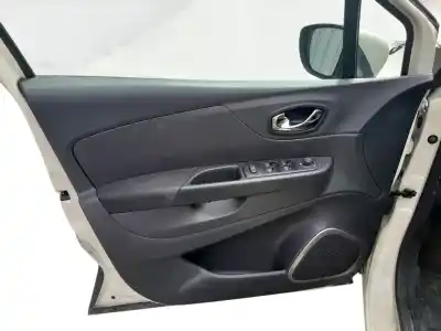 Tweedehands auto-onderdeel BEKLEDING LINKER VOORDEUR voor RENAULT CAPTUR  OEM IAM-referenties 809019807R  
