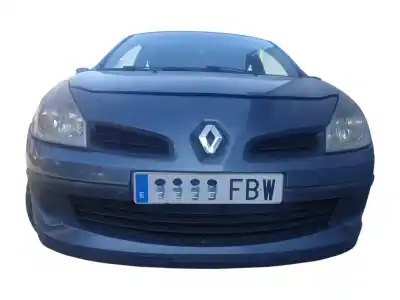 İkinci el araba yedek parçası ÖN TAMPON için RENAULT CLIO III  OEM IAM referansları 620223641R  