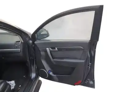 Peça sobressalente para automóvel em segunda mão porta dianteira direita por chevrolet captiva 2.2 vcdi lt 2wd 163 cv / 120 kw referências oem iam   