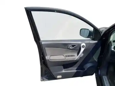 Second-hand car spare part left front door for renault koleos dynamique pack2 oem iam references 801010029r  