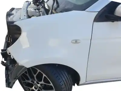 Peça sobressalente para automóvel em segunda mão guarda-lamas dianteiro esquerdo por smart forfour electric drive (453.091) 82 cv / 60 kw referências oem iam a4538810301