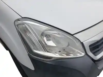 Tweedehands auto-onderdeel rechts koplamp voor peugeot partner tepee 1.6 hdi / bluehdi 75 oem iam-referenties 9806306580