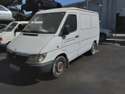 Peça sobressalente para automóvel em segunda mão CAIXA DE VELOCIDADES por MERCEDES-BENZ SPRINTER 02.00 -> CAJA CERRADA  Referências OEM IAM X00280017180 BLANC 