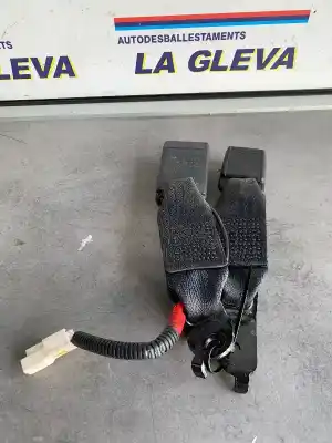 Recambio de automóvil de segunda mano de ENGANCHE CINTURON TRASERO CENTRAL para HYUNDAI TUCSON (TL, TLE) 1.7 CRDI referencias OEM IAM 89860D7000TRY  
