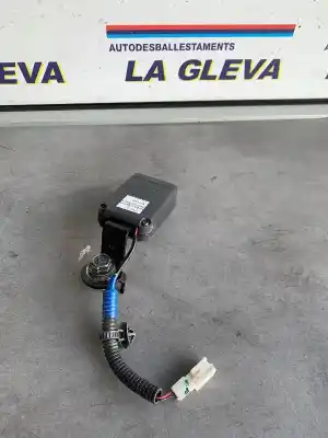 Recambio de automóvil de segunda mano de ENGANCHE CINTURON TRASERO DERECHO para HYUNDAI TUCSON (TL, TLE) 1.7 CRDI referencias OEM IAM 89840D7000TRY  