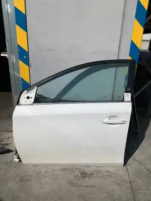 Pièce détachée automobile d'occasion PORTE AVANT GAUCHE pour TOYOTA AURIS TOURING SPORTS (E18)  Références OEM IAM 6700202530  